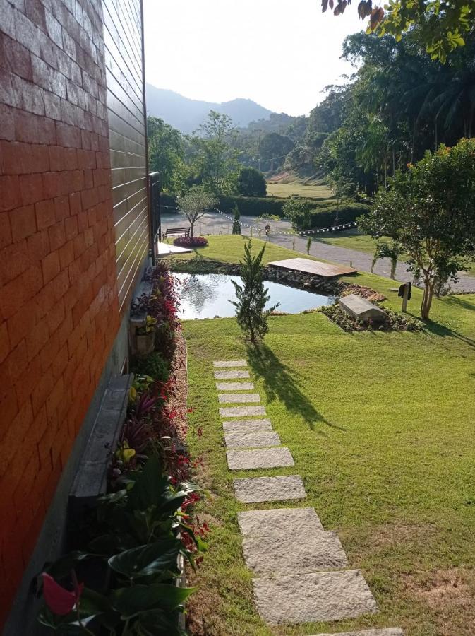 E Restaurante Casa Cida E Evandro 山林小屋 Gaspar